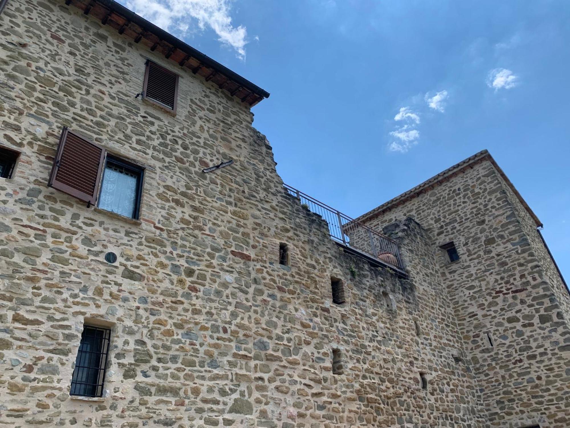 Castello Di Francocci Spoleto Apartamento Exterior foto