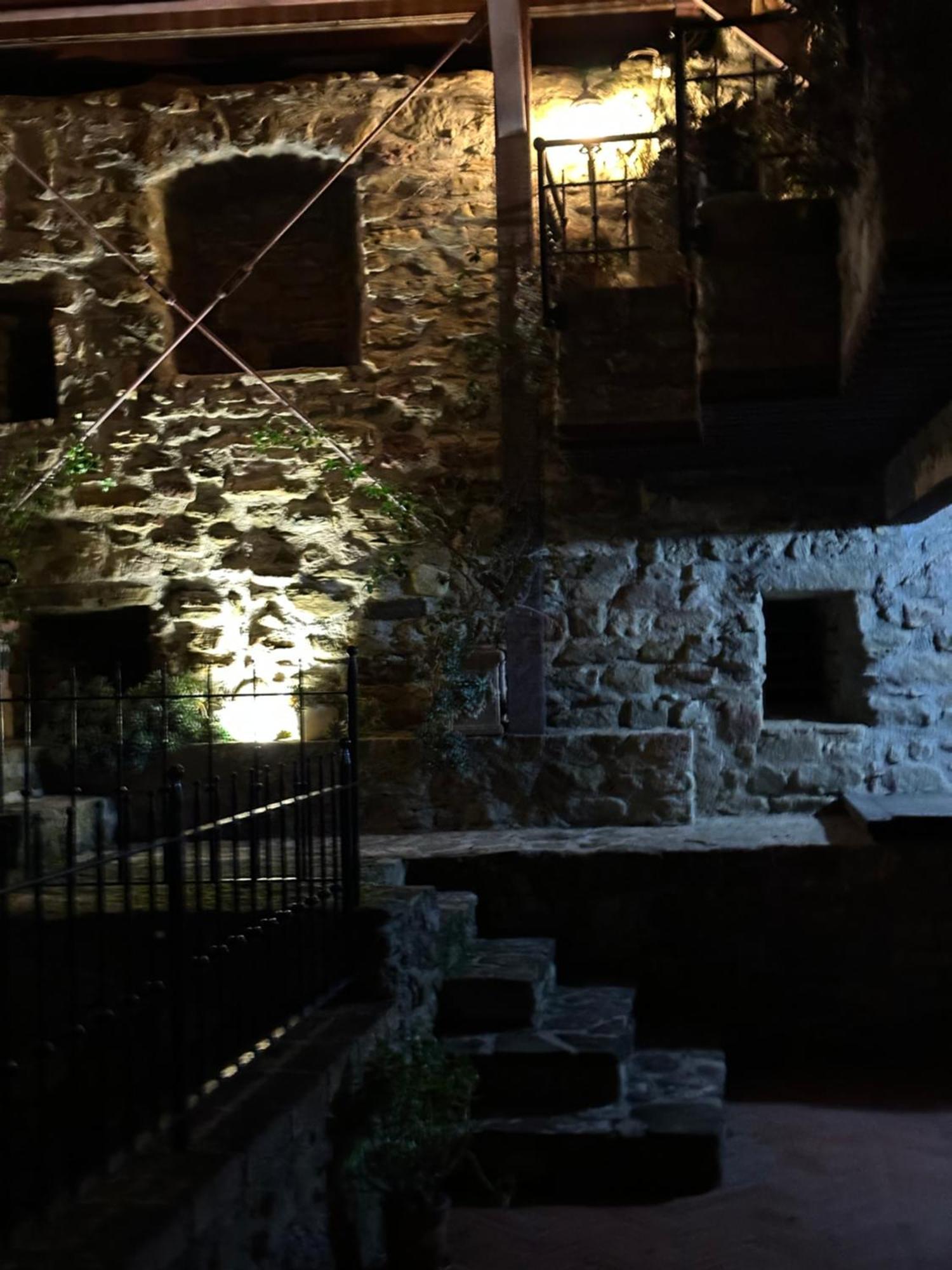 Castello Di Francocci Spoleto Apartamento Exterior foto